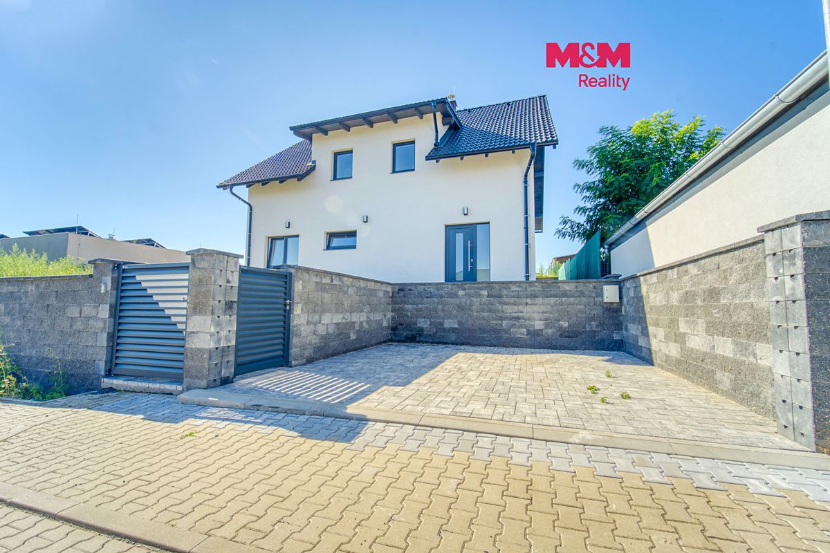 Prodej rodinného domu 168 m², pozemek 809 m²
